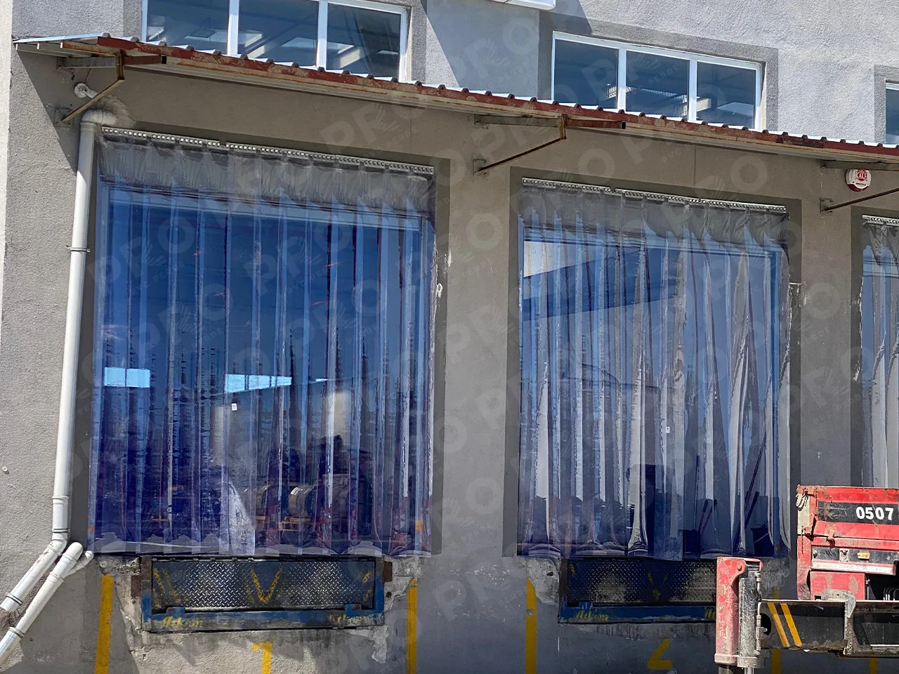 Depo Kapısı PVC Şerit Perde Uygulaması uygulama görseli